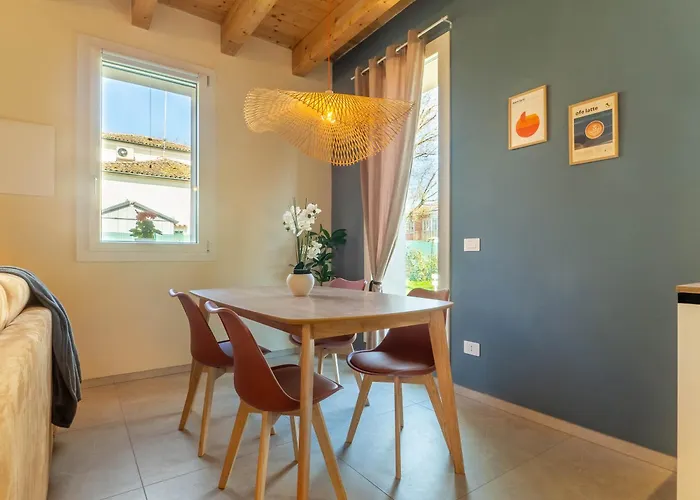 Guesthost - Oasis Of The Knight